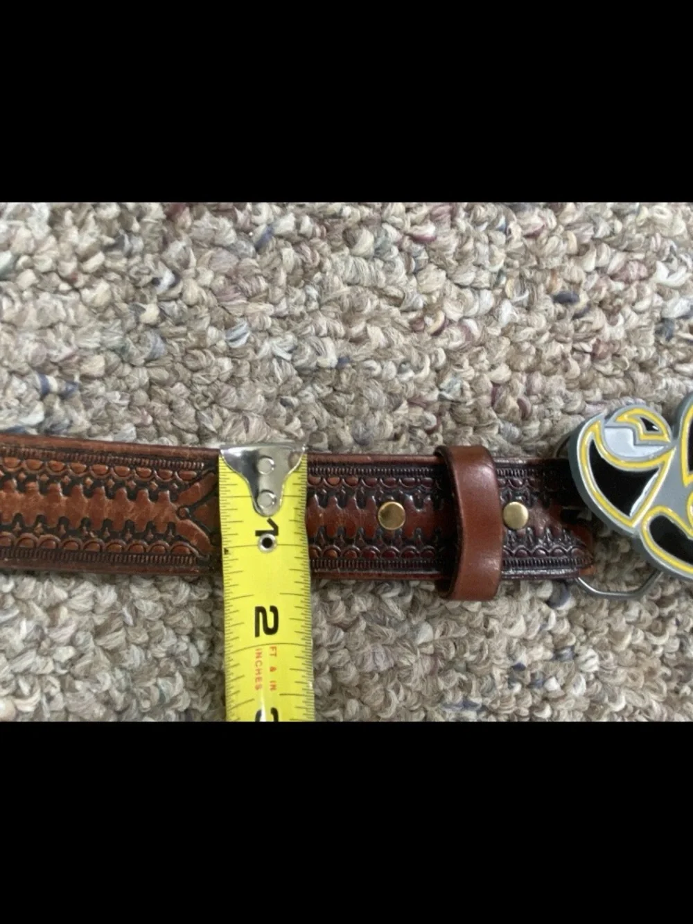 Iowa Hawkeyes Enameled  Metal Belt Buckle Black Gold Logo Belt 42” Size Large